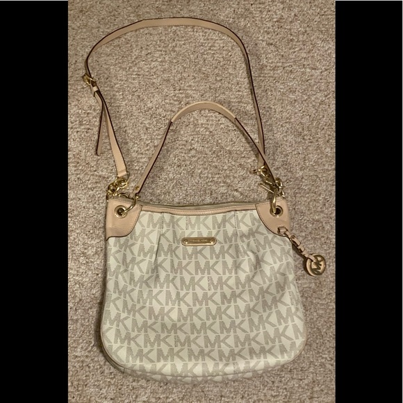 MICHAEL Michael Kors Handbags - GUC Michael Kors beige handbag
